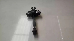 LIMITADOR PORTA TRASEIRA DIREITA FORD FUSION 2009 A 2012