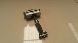 LIMITADOR PORTA DIANTEIRO ESQUERDO FORD EDGE 2012