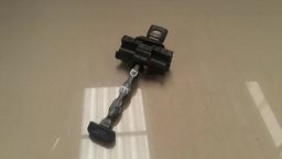 LIMITADOR PORTA DIANTEIRA ESQUERDA VW UP 2014