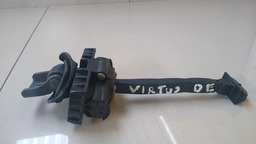 LIMITADOR PORTA DIANTEIRA ESQUERDO VIRTUS TSI 2018
