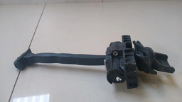 LIMITADOR PORTA DIANTEIRA ESQUERDO VIRTUS TSI 2018