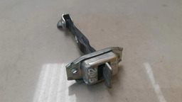 LIMITADOR PORTA TRASEIRA ESQUERDA MITSUBISHI OUTLANDER 2015