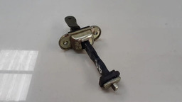 LIMITADOR PORTA DIANTEIRA DIREITA CHERY QQ 2012 ORIGINAL