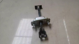 LIMITADOR PORTA TRASEIRA ESQUERDA CHEVROLET S10 2012 2013