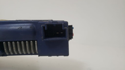 MOTOR DIREITO TAMPA TRASEIRA VW PASSAT VARIANT 2007 A 2010