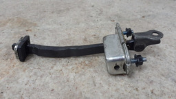 LIMITADOR PORTA TRASEIRA ESQUERDA HYUNDAI AZERA 2012 A 2013