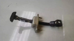 LIMITADOR PORTA TRASEIRA DIREITA CHEVROLET S10 2013 A 2016