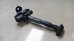 LIMITADOR PORTA TRASEIRO ESQUERDO CHEVROLET CRUZE 2016 2017