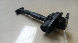 LIMITADOR PORTA TRASEIRO ESQUERDO CHEVROLET CRUZE 2016 2017