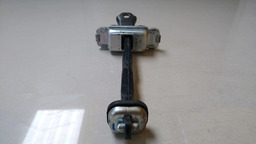 LIMITADOR PORTA DIANTEIRA ESQUERDA GM PRISMA 2013 A 2016