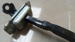 LIMITADOR PORTA TRASEIRA DIREITO HYUNDAI SONATA 2012 2013