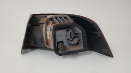 LANTERNA ESQUERDA VW VOYAGE 2014 2015 ESQUERDO/MOTORISTA VERMELHO