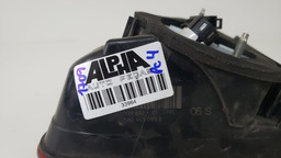 LANTERNA TAMPA LADO ESQUERDO VW TIGUAN 2009 A 2011 LED ESQUERDO/MOTORISTA VERMELHO