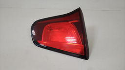 LANTERNA TAMPA LADO ESQUERDO CITROEN C3 2013 A 2019 ESQUERDO/MOTORISTA VERMELHO