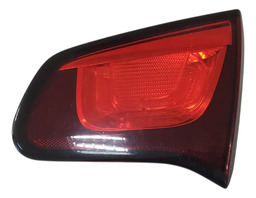 Lanterna Tampa Lado Direito Citroen C3 2013 A 2019 Direito/passageiro Vermelho