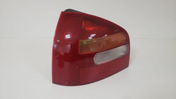 LANTERNA ESQUERDA AUDI A3 1998 A 2003 ESQUERDO/MOTORISTA VERMELHO