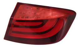 Lanterna Direita Bmw 535i 2014 2015 Direito/passageiro Vermelho