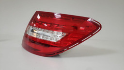 LANTERNA TRASE DIREI MERCEDES CLASSE C 180 200 250 63  12/14