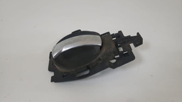 MAÇANETA INTERNA TRASEIRA ESQUERDA CITROEN C3 2003 A 2012 PRETO