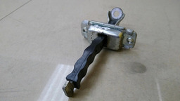 LIMITADOR PORTA DIANTEIRA ESQUERDA HB20 S 1.0 GDI TURBO 2020