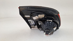 LANTERNA TAMPA TRASEIRA D. CHEVROLET CORSA CLASSIC 2011 