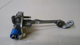 LIMITADOR PORTA DIANTEIRO DIREITO RENAULT DUSTER 2013