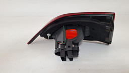 LANTERNA TRASEIRA ESQUERDA BMW X1 E84 2010 A 2015 (MALA)