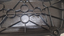 TAMPA DA CORRENTE DE COMANDO AUDI A4 2.0 TFSI 2014 A 2018