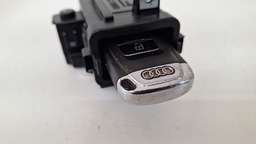 MODULO IGNIÇÃO COM CHAVE AUDI A4 2.0 2008 2009