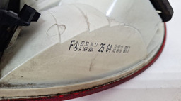 LANTERNA ESQUERDA MERCEDES B180 1.8 2008 A 2010 (1) ESQUERDO/MOTORISTA VERMELHO