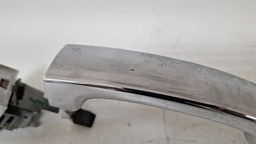 MAÇANETA EXTERNA DIANTEIRO ESQUERDO FORD RANGER 2014 A 2020 PRATA DIANTEIRA