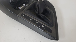 MOLDURA ALAVANCA MARCHA KIA OPTIMA 2010 A 2015 PRETO