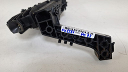 CAVALETE MAÇANETA DIANTEIRA DIREITO FIAT TORO 2018 A 2020 PRETO DIANTEIRA