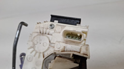 FECHADURA TAMPA TRASEIRA DIREITO JEEP WRANGLER 2014 A 2017