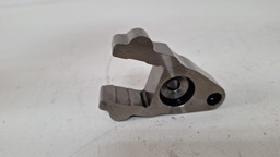 TRAVA BICO INJETOR NISSAN FRONTIER 2.5 2010 A 2014 (2) PRATEADO