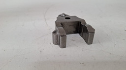 TRAVA BICO INJETOR NISSAN FRONTIER 2.5 2010 A 2014 DIESEL PRATEADO