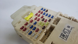 CAIXA FUSIVEL HYUNDAI IX35 2.0 2016 2017