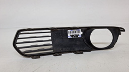 GRADE FAROL MILHA DIREITO BMW 118I 2014 2015 PRETO DIREITO