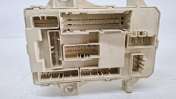 MODULO CAIXA FUSIVEL HYUNDAI I30 2009 A 2011