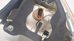 LANTERNA TRASEIRA ESQUERDA FUSION 2010 A 2012