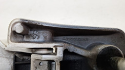 DOBRADIÇA SUPERIOR TAMPA TRASEIRA ESQUERDO EXPERT 2019 2020 BRANCO