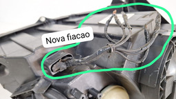 FAROL ESQUERDO MERCEDES B200 2007 A 2011 ESQUERDO/MOTORISTA