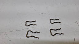 PRESILHA FIXAÇÃO BICOS RENAULT MASTER 2.3 16V 2014 A 2022