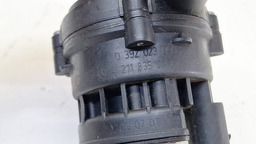 BOMBA DAGUA AUXILIAR MERCEDES C180 C200 2.0 2014 2015 2016