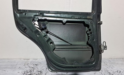 PORTA TRASEIRA ESQUERDA  VW POLO 2002 A 2014 COM DETALHE ESQUERDO PRETO