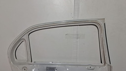 PORTA TRASEIRA ESQUERDA VW GOL G5/G6/G7 2008 A 2019 DETALHE ESQUERDO BRANCO
