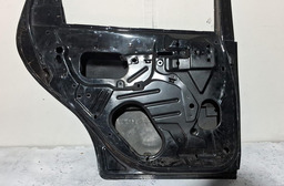 PORTA TRASEIRA ESQUERDA GM CELTA 2000 A 2014 COM DETALHE ESQUERDO PRETO