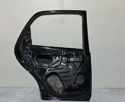 PORTA TRASEIRA ESQUERDA GM CELTA 2000 A 2014 COM DETALHE ESQUERDO PRETO