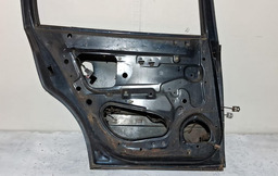 PORTA TRASEIRA ESQUERDA GM ASTRA 1999 A 2012 COM DETALHE ESQUERDO PRETO