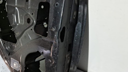 PORTA TRASEIRA ESQUERDA GM ONIX/PRISMA 2013 A 2019 DETALHE ESQUERDO PRETO